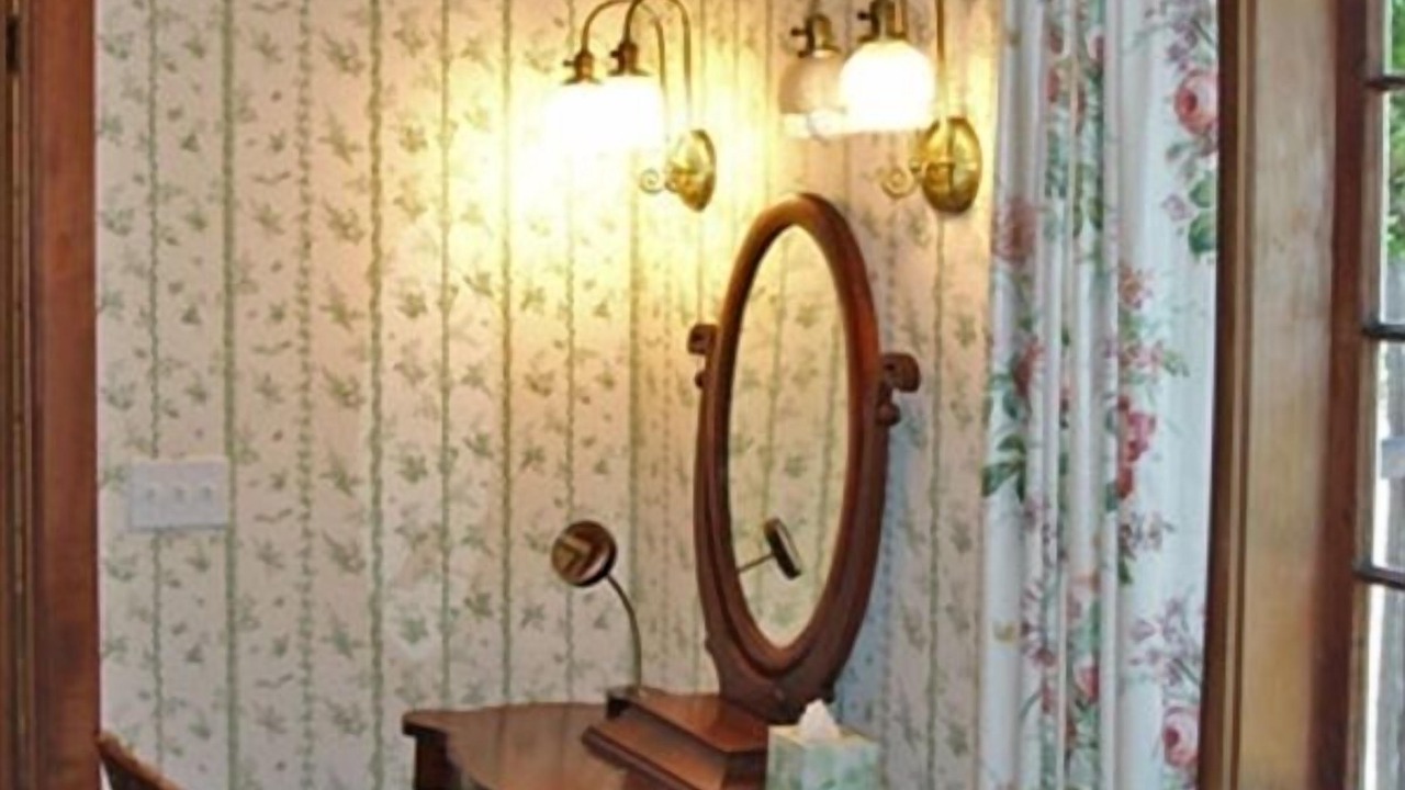 Photo of Bedroom in Carmel Point