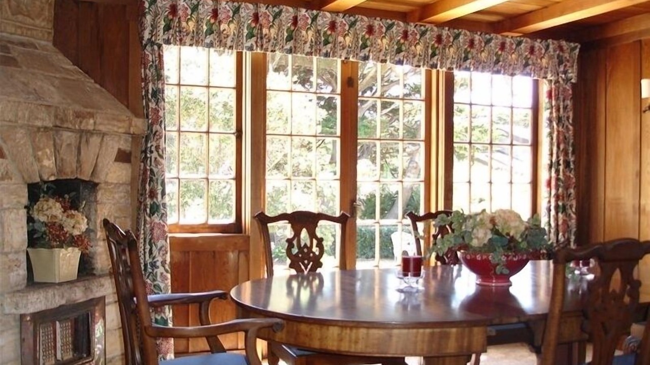 Photo of Bedroom in Carmel Point