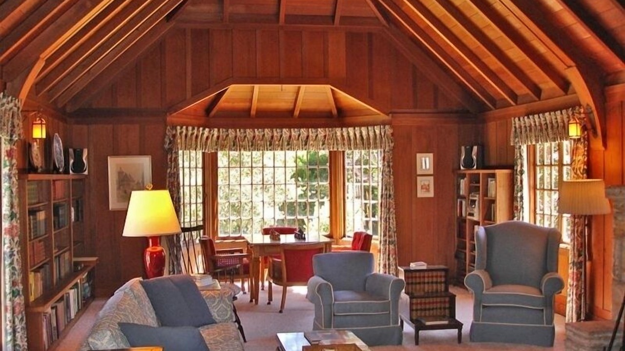 Photo of Livingroom in Carmel Point
