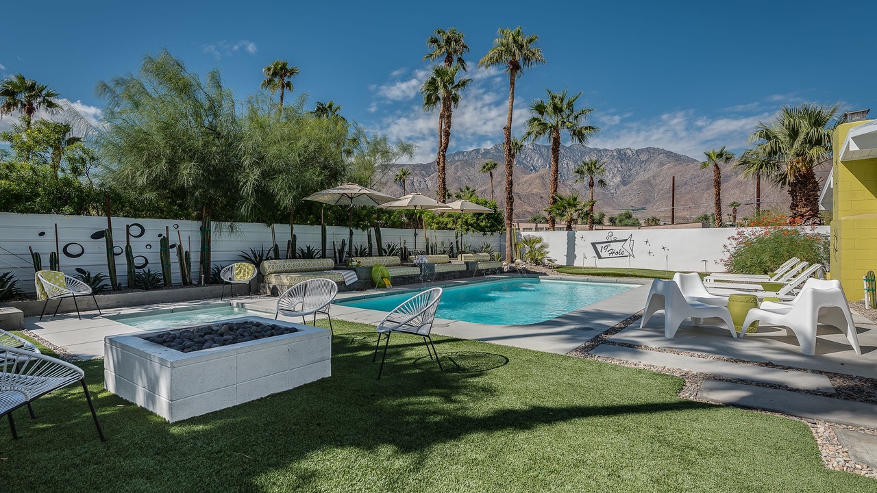 Photo of Outdoor in Racquet Club Estates