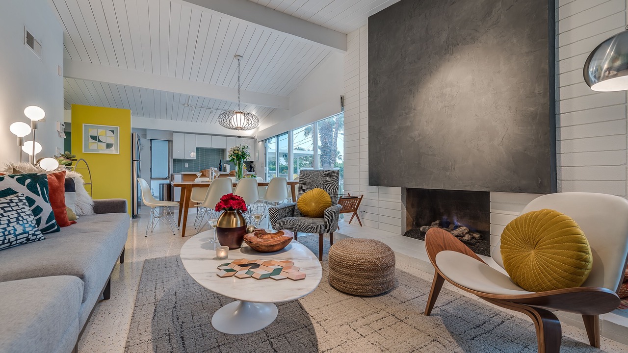 Photo of Livingroom in Racquet Club Estates