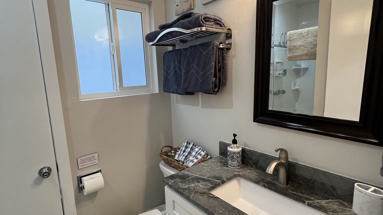 Photo of Bathroom in Corona del Mar