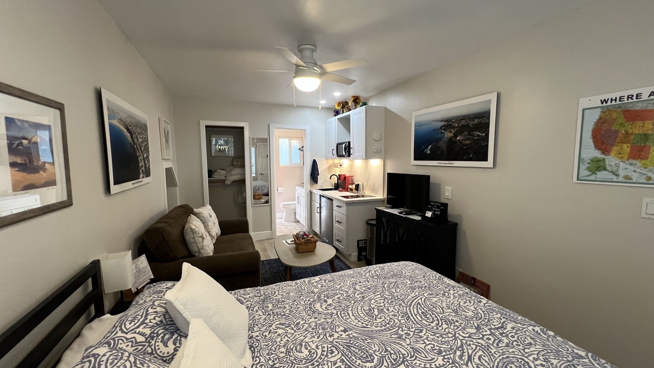 Photo of Bedroom in Corona del Mar