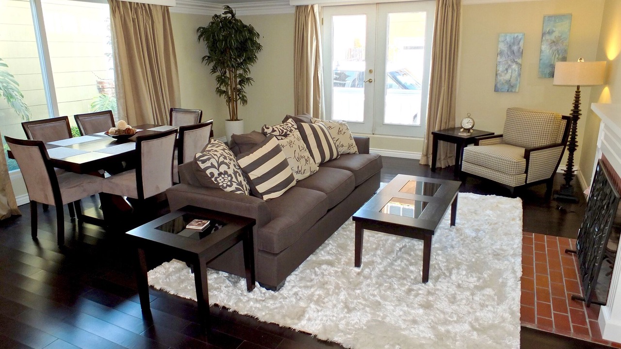 Photo of Livingroom in Peninsula