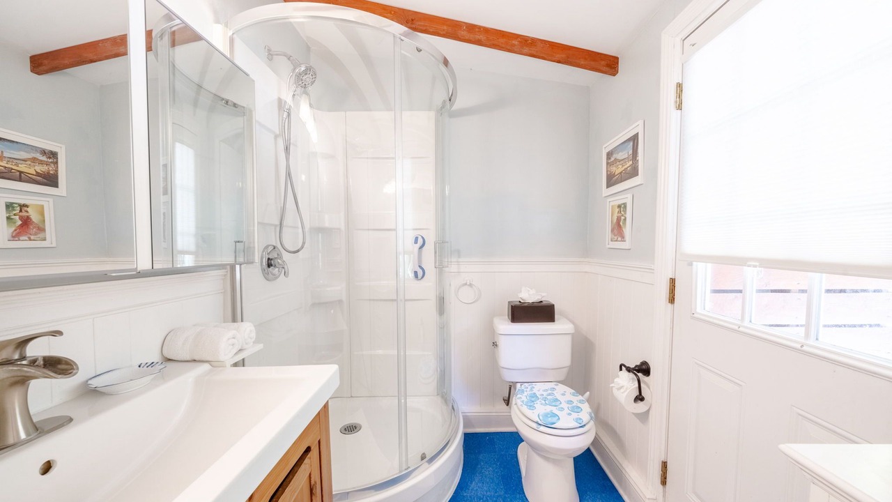 Photo of Bathroom in Topanga