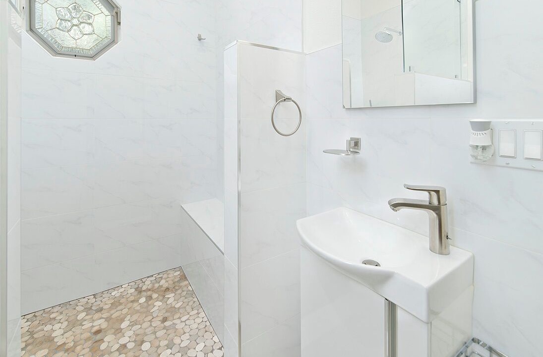 Photo of Bathroom in Thousand Oaks