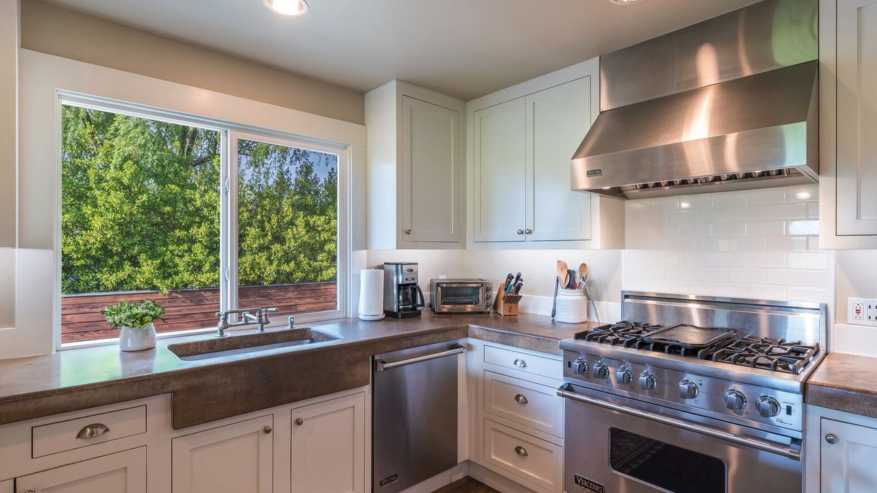 Photo of Kitchen in St. Helena