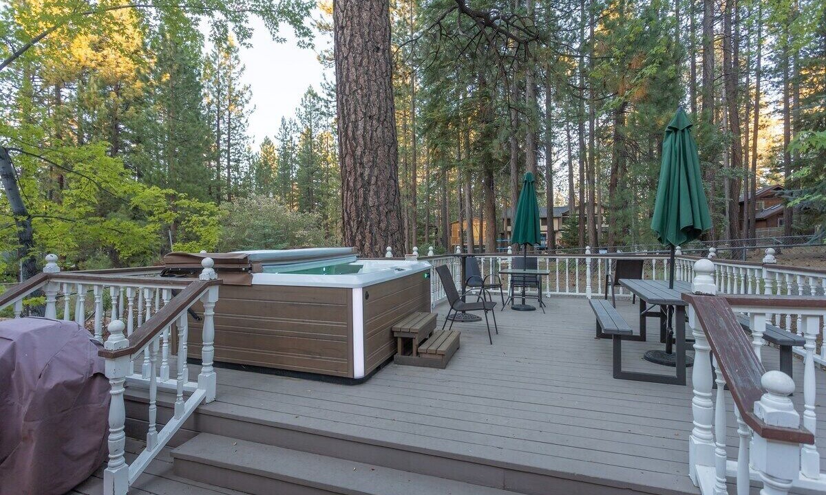 Photo of Outdoor in Summit Estates