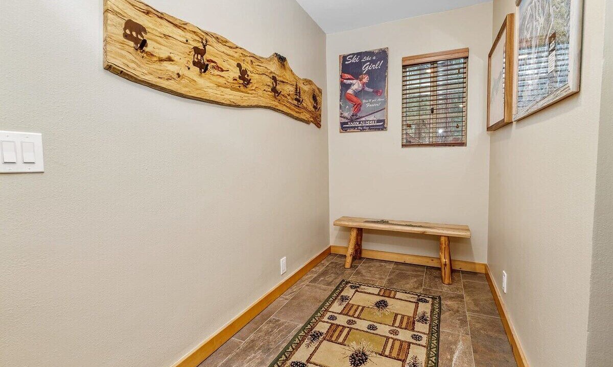 Photo of Bedroom in Summit Estates