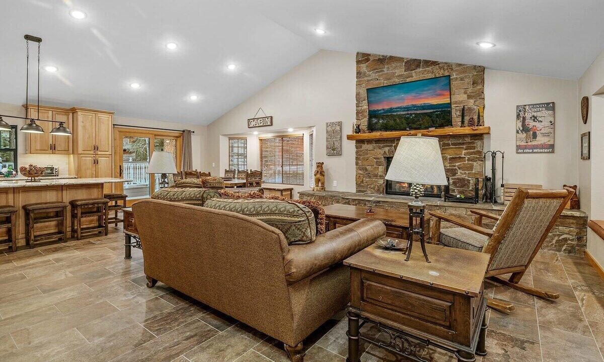 Photo of Others in Summit Estates