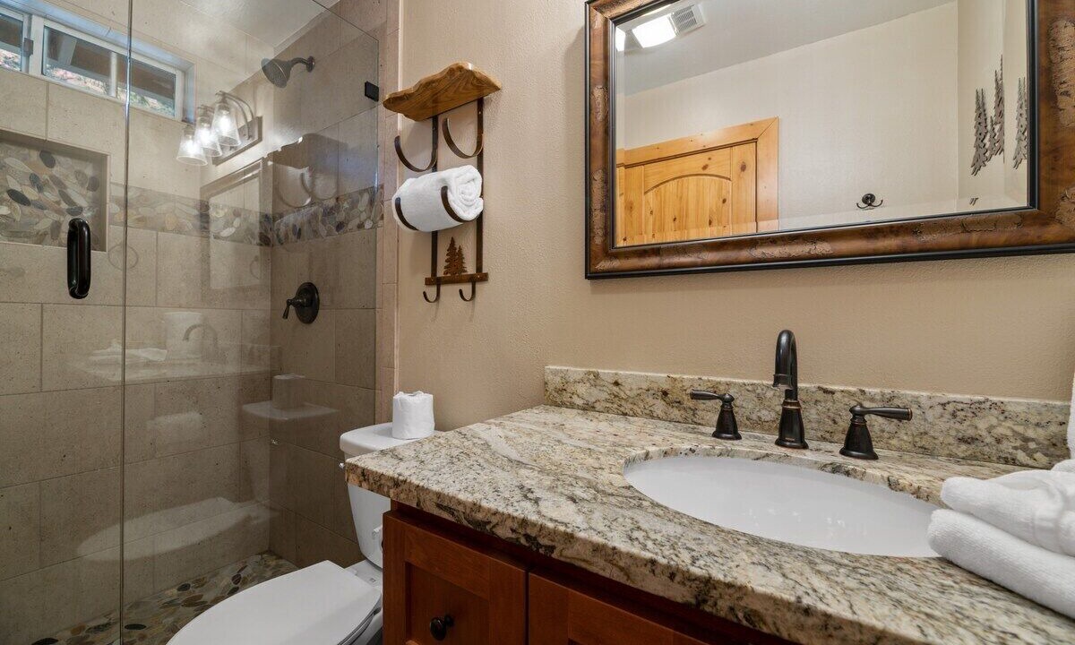 Photo of Bathroom in Summit Estates