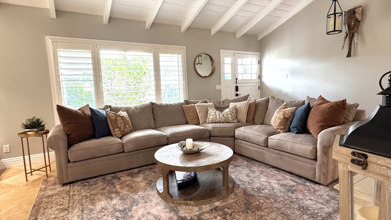 Photo of Livingroom in Santa Ana Heights