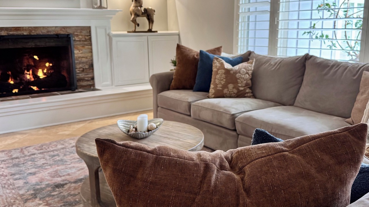 Photo of Livingroom in Santa Ana Heights