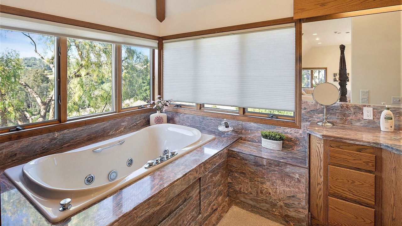 Photo of Bathroom in Valley Center