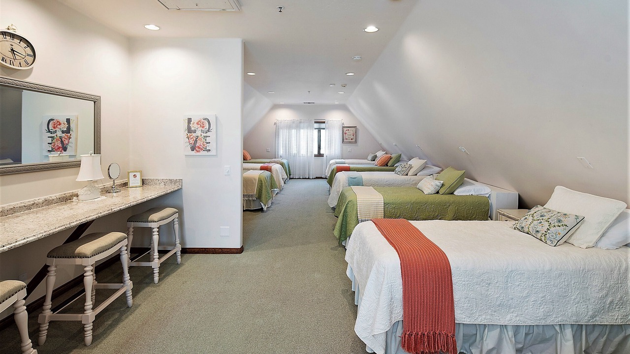 Photo of Bedroom in Valley Center