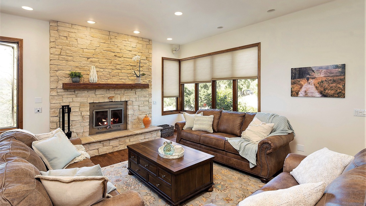 Photo of Livingroom in Valley Center