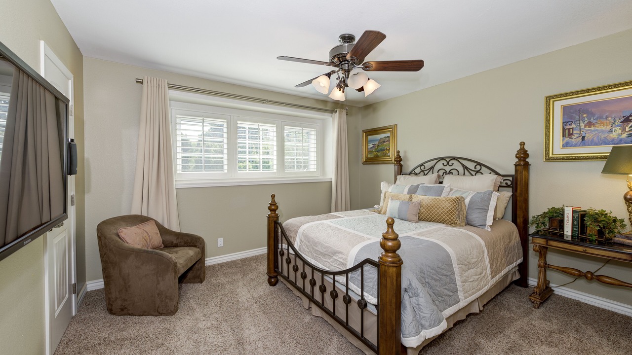 Photo of Bedroom in Laguna Hills