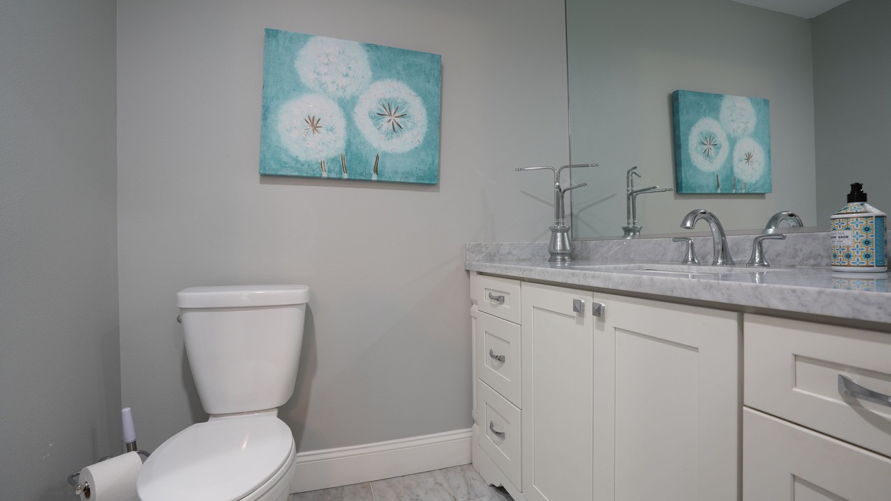 Photo of Bathroom in Orange