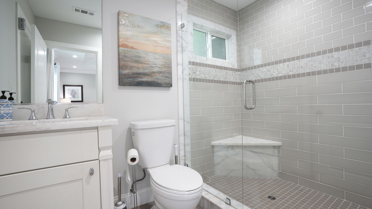 Photo of Bathroom in Orange