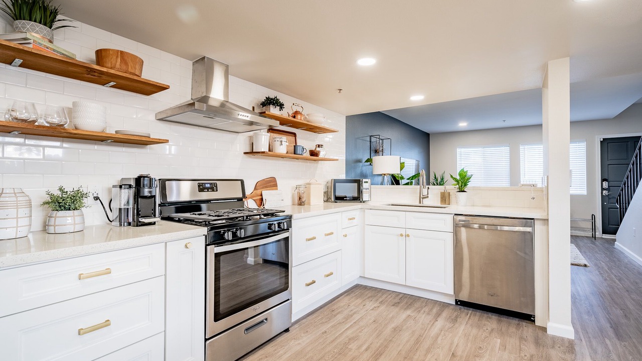 Photo of Kitchen in Midway City