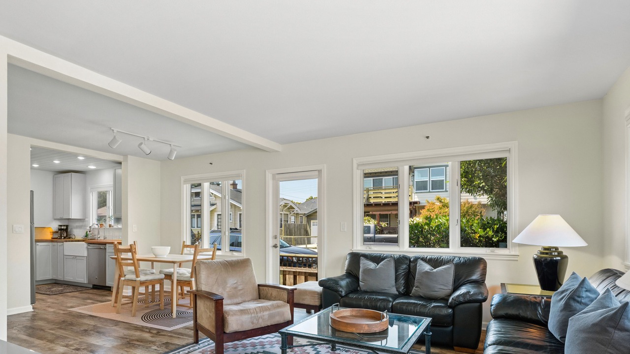 Photo of Livingroom in Seabright