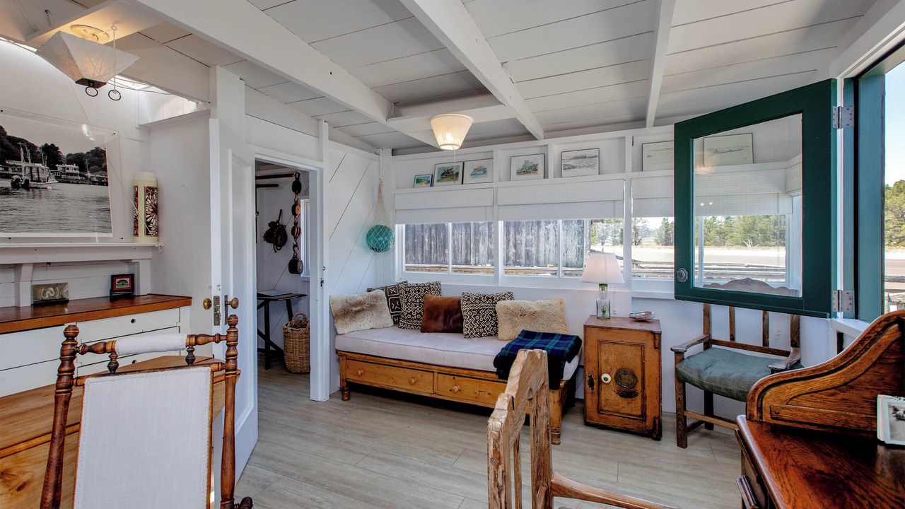 Photo of Livingroom in Bolinas