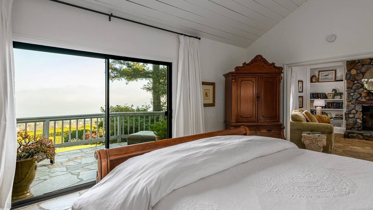Photo of Bedroom in Central Malibu