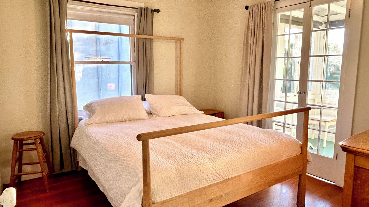 Photo of Bedroom in Silver Lake
