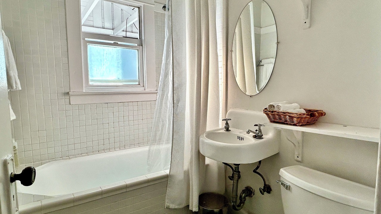 Photo of Bathroom in Silver Lake