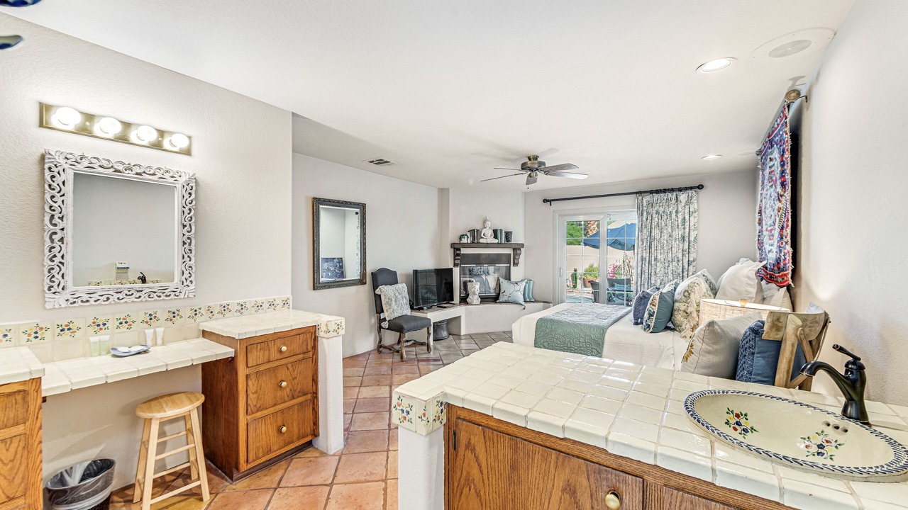 Photo of Bedroom in La Quinta Cove