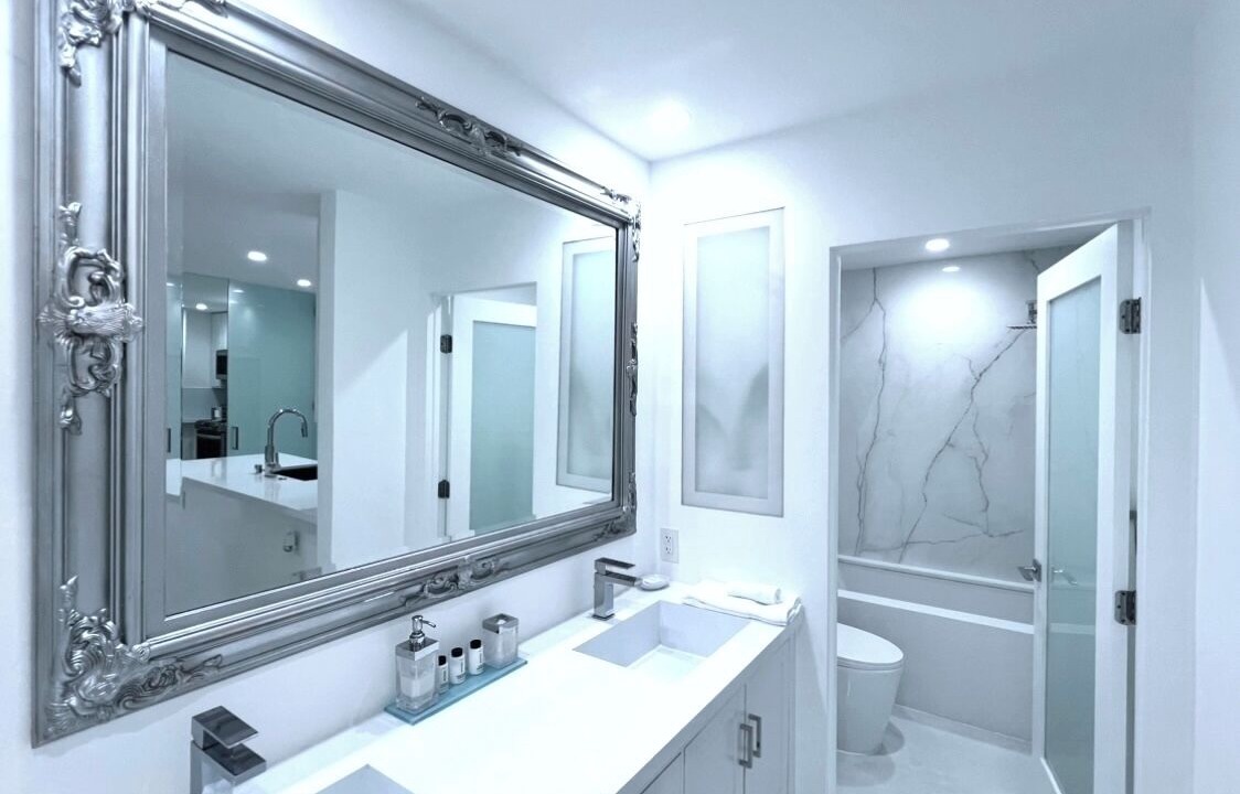 Photo of Bathroom in West Los Angeles