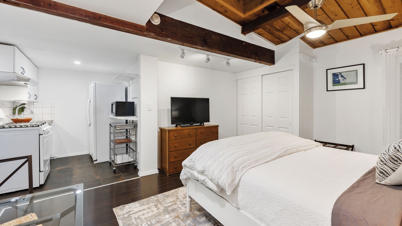 Photo of Bedroom in Pinole