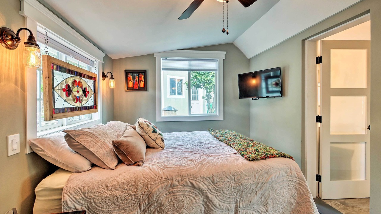 Photo of Bedroom in Trabuco Canyon