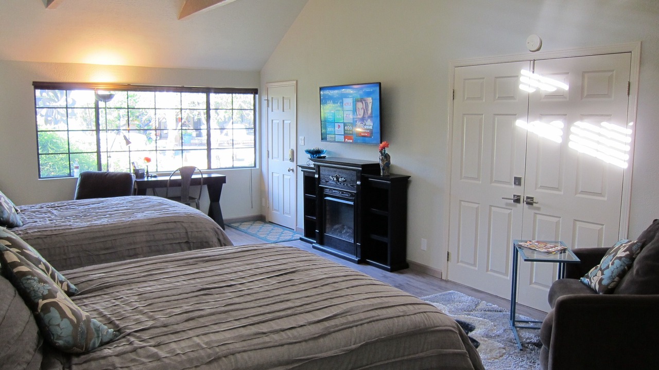 Photo of Bedroom in Northridge