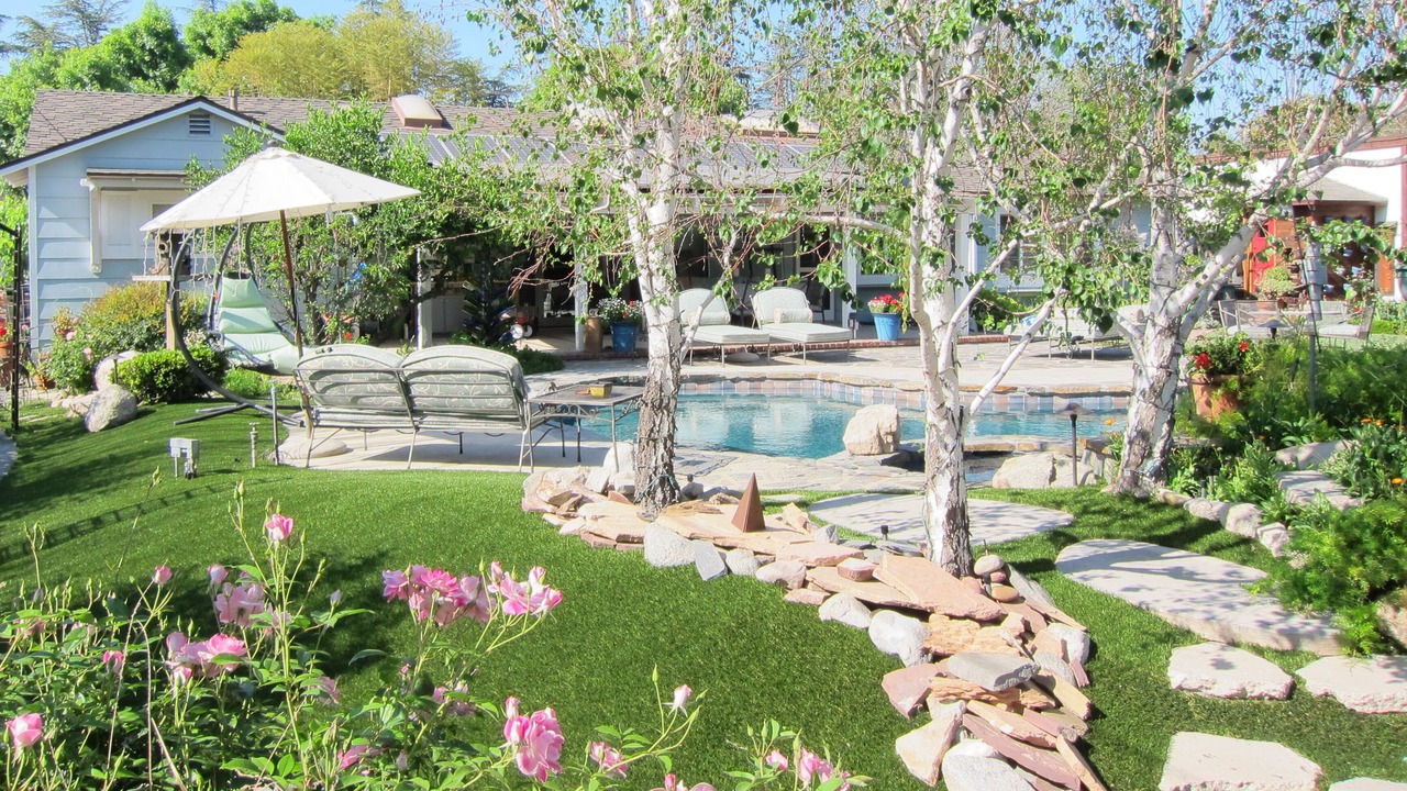 Photo of Outdoor in Northridge