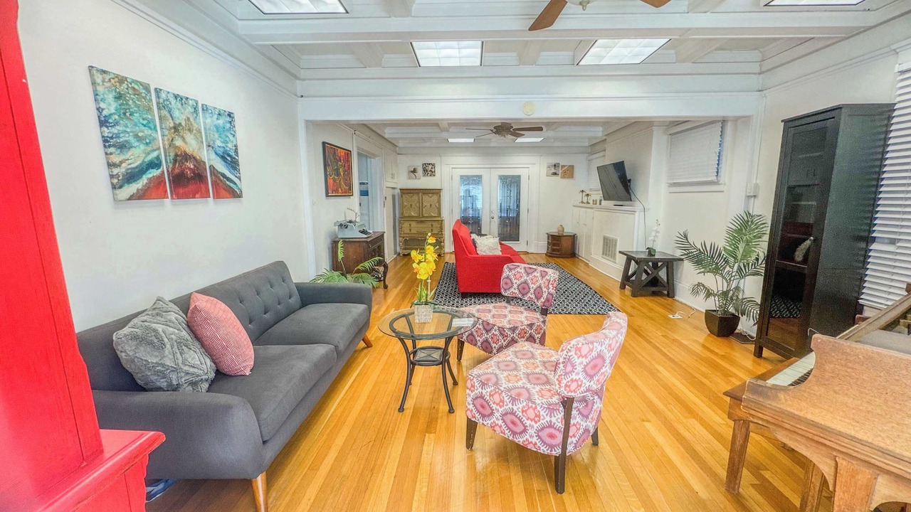 Photo of Livingroom in Bankers Hill