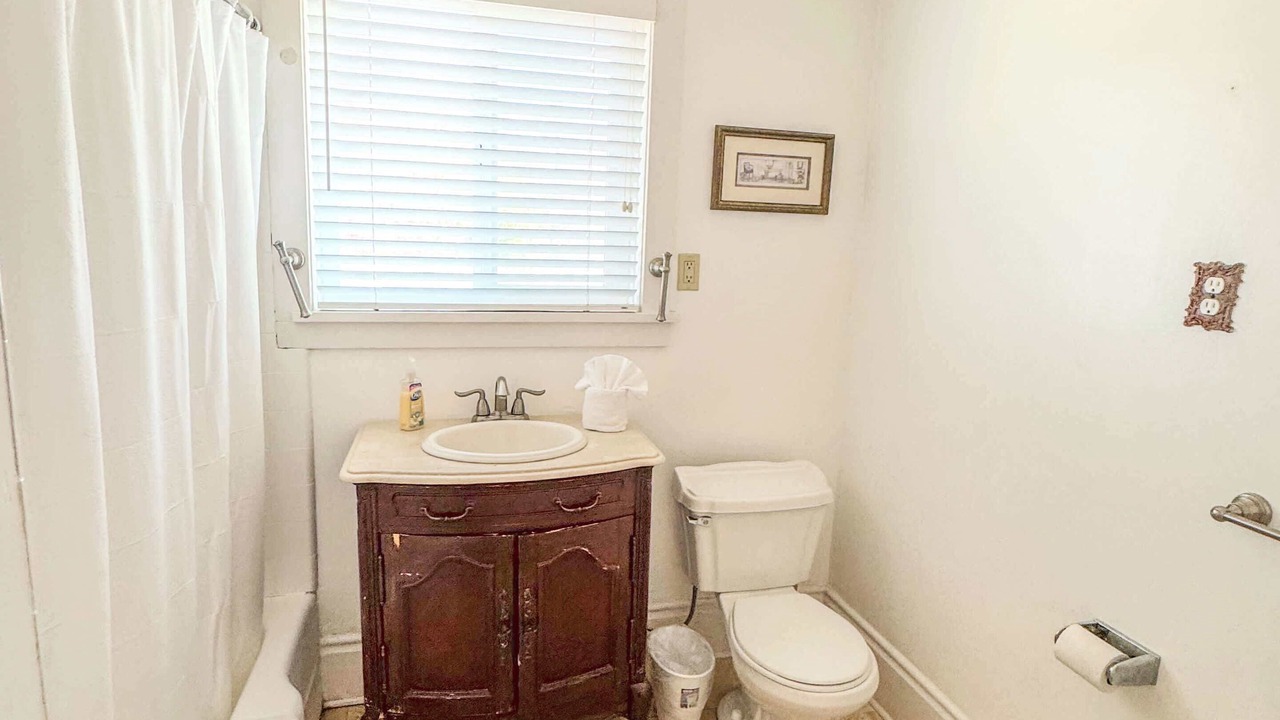 Photo of Bathroom in Bankers Hill