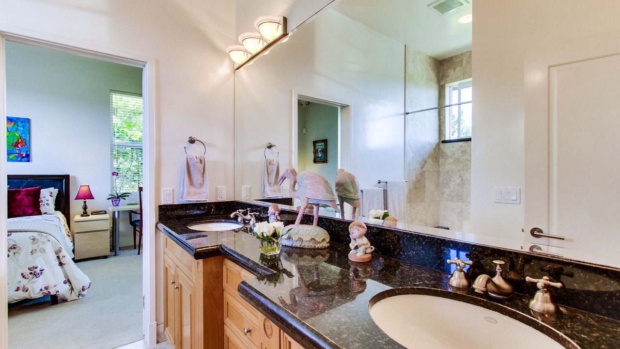 Photo of Bathroom in La Jolla Mesa