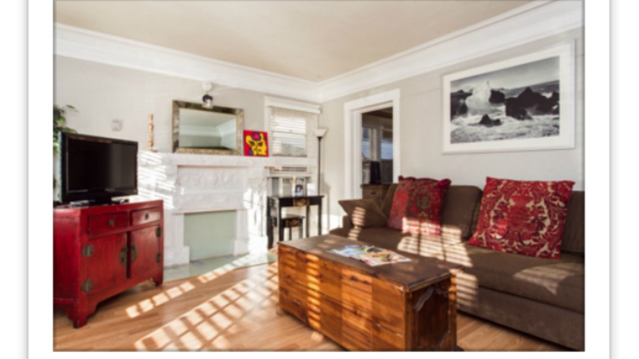 Photo of Livingroom in Hollywood