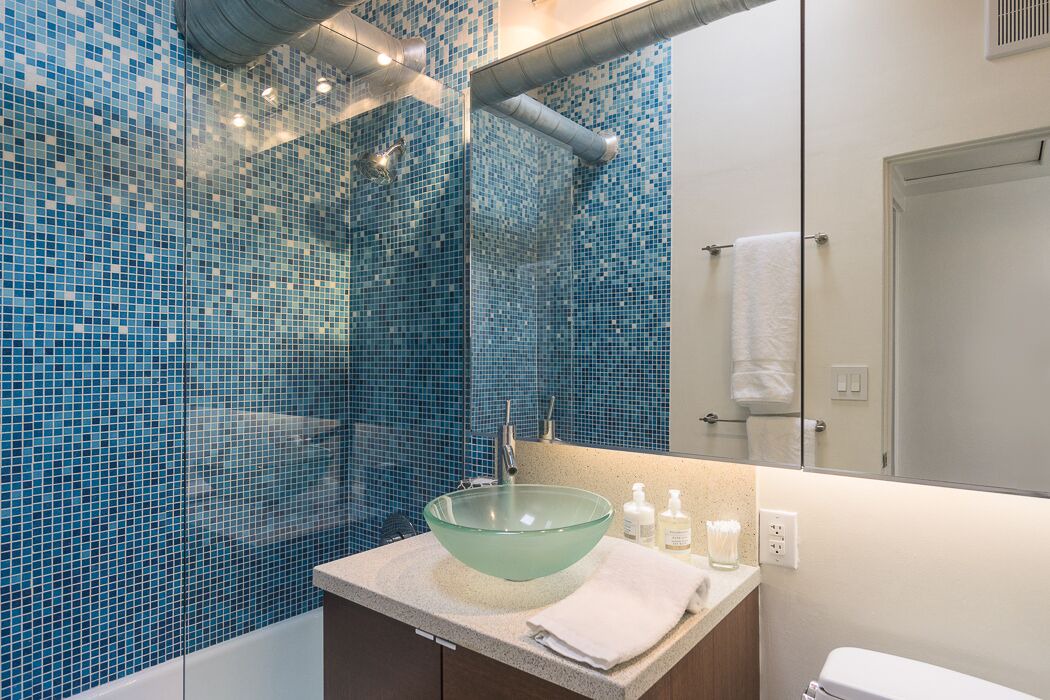 Photo of Bathroom in Racquet Club Estates
