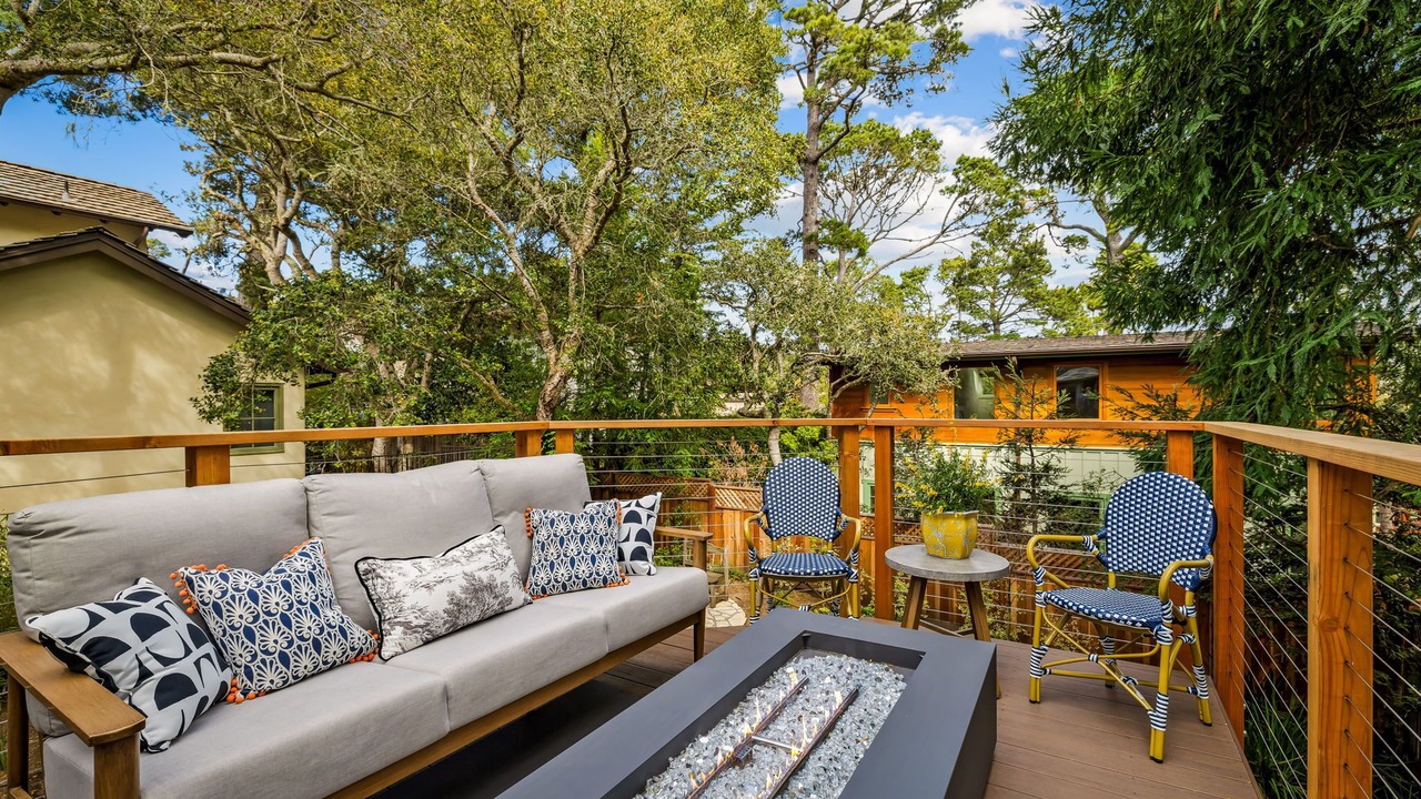 Photo of Patio Balcony in Golden Rectangle