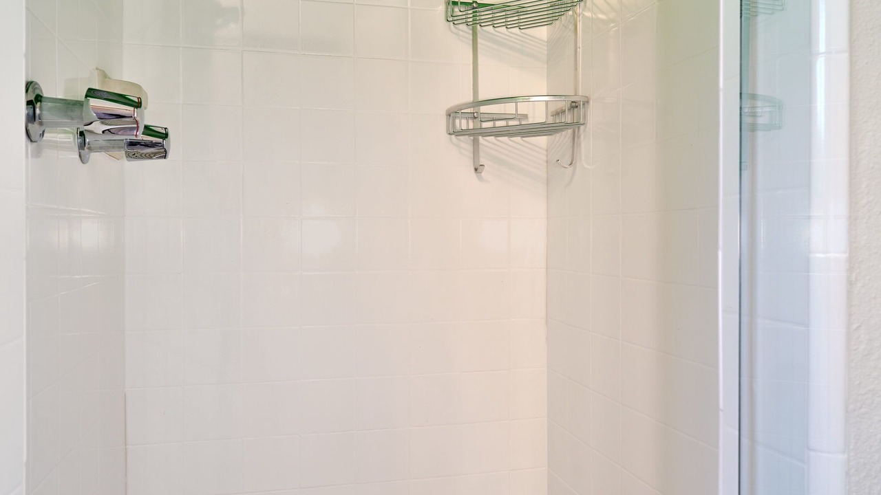 Photo of Bathroom in Racquet Club West