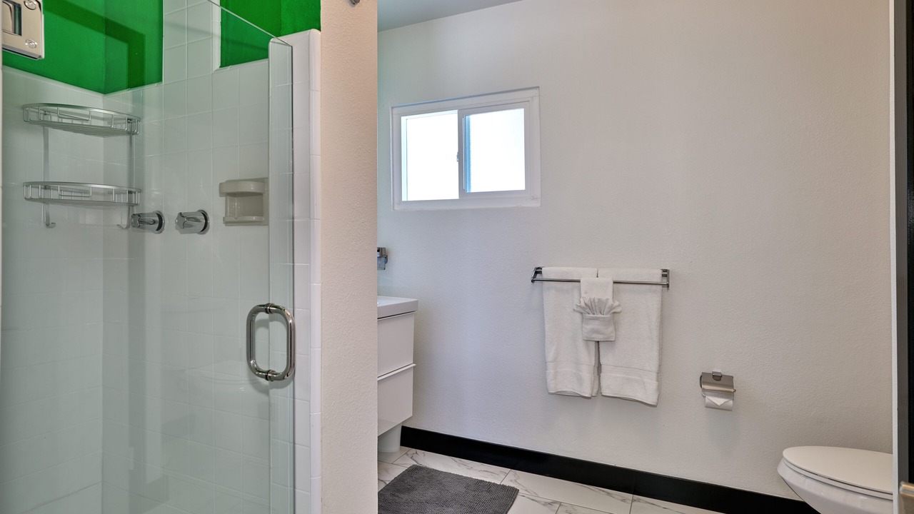 Photo of Bathroom in Racquet Club West