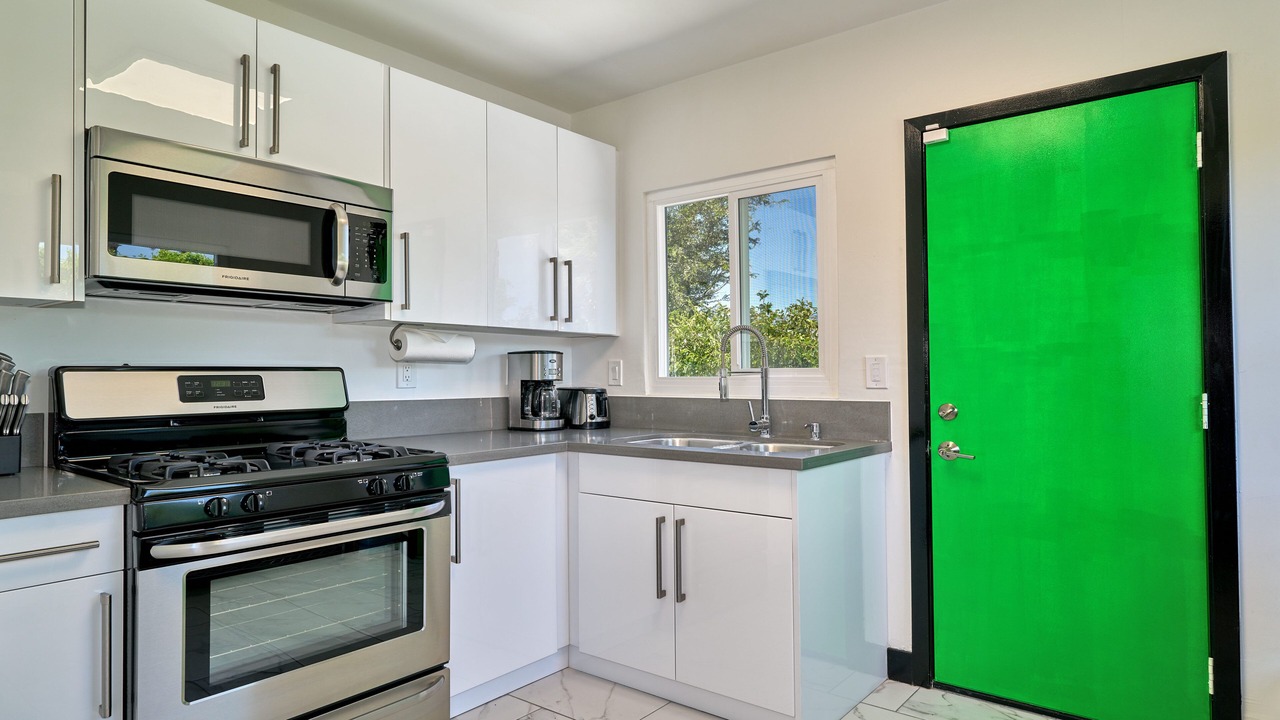 Photo of Kitchen in Racquet Club West