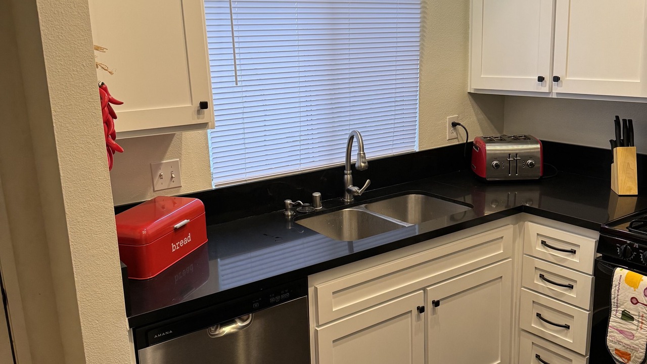 Photo of Kitchen in Laguna Niguel