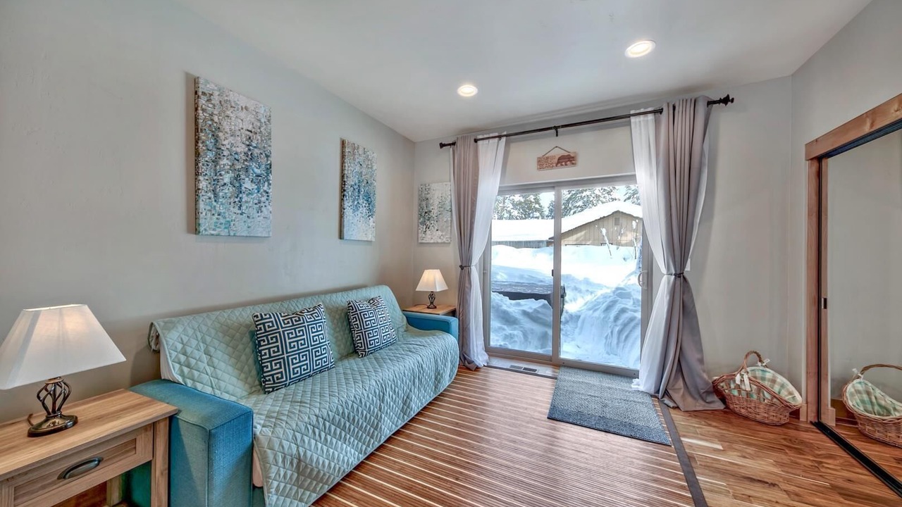 Photo of Livingroom in Tahoe Paradise
