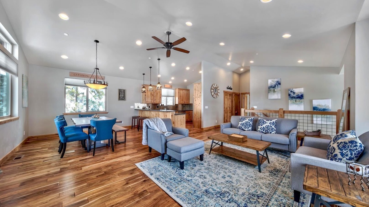 Photo of Livingroom in Tahoe Paradise