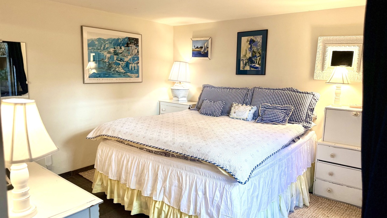 Photo of Bedroom in Laguna Beach