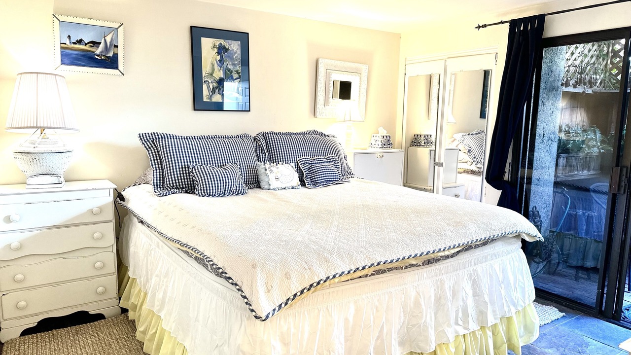 Photo of Bedroom in Laguna Beach