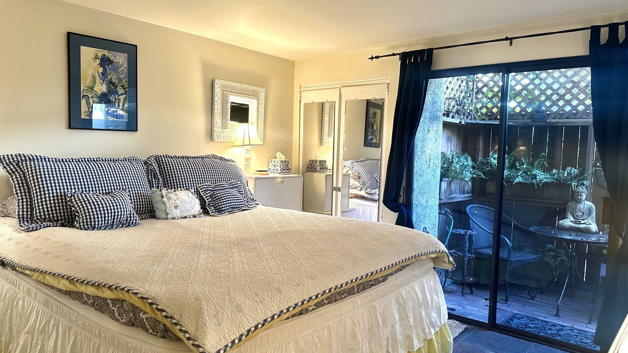 Photo of Bedroom in Laguna Beach
